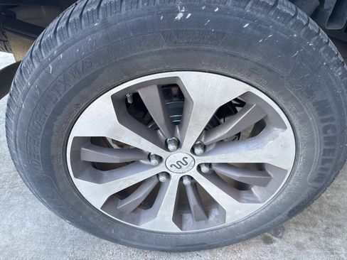 Used 2015 Ford F150 King Ranch w/ Equipment Group 601A Luxury image 25