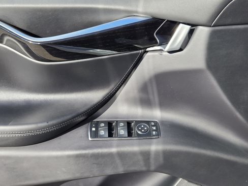 Used 2017 Tesla Model X 75D image 23