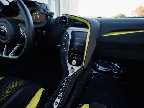 Used 2024 McLaren 750S Spider image 46