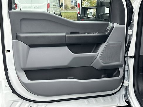 New 2026 Ford F350 XL w/ XL Chrome Package image 15