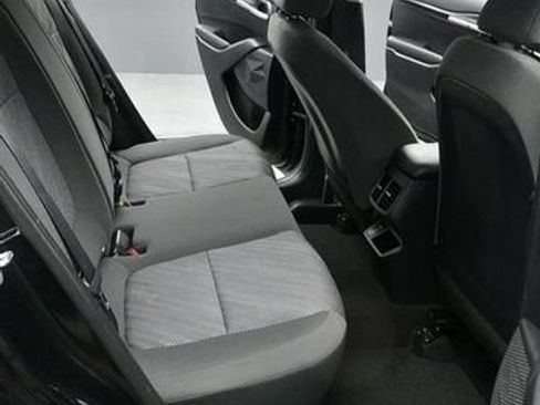Used 2024 Kia Seltos LX AWD/4WD image 15