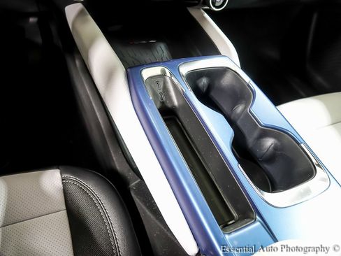 New 2026 Chevrolet Equinox EV LT image 18