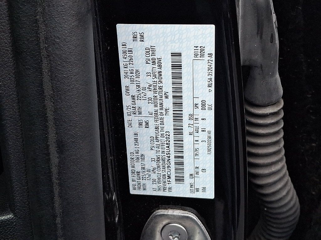 Used 2025 Ford Escape Active AWD/4WD image 27