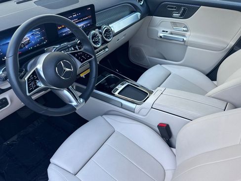 Certified 2025 Mercedes-Benz GLB 250 image 10