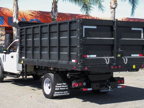 Used 2018 Ford F550 2WD Regular Cab Super Duty image 7