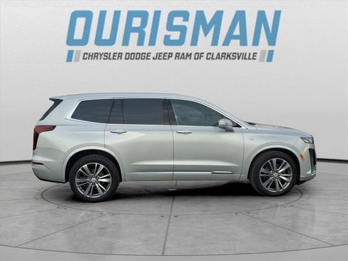Used 2020 Cadillac XT6 Premium Luxury image 2