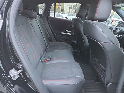 Certified 2025 Mercedes-Benz GLA 250 image 15