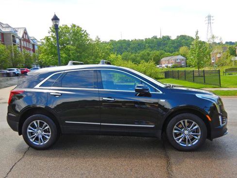 Used 2023 Cadillac XT5 Premium Luxury w/ Technology Package AWD/4WD image 9