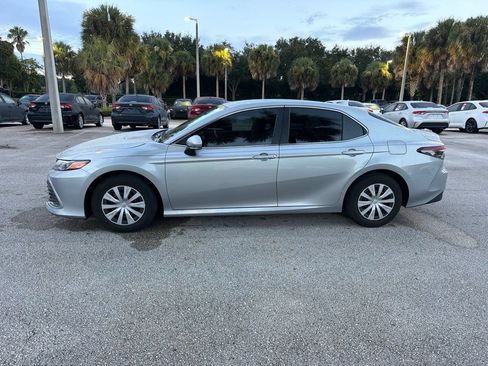 Used 2024 Toyota Camry LE FWD image 2