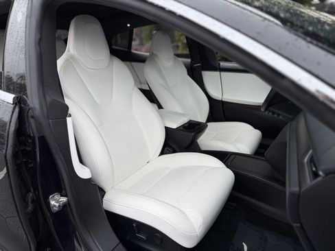 Used 2018 Tesla Model S 100D image 34