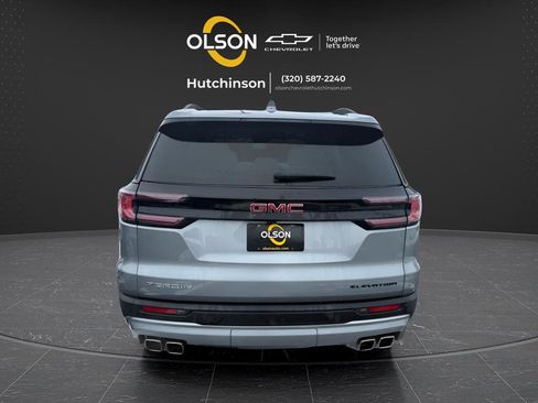 Certified 2025 GMC Acadia Elevation FWD image 4
