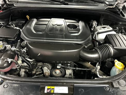 Used 2020 Jeep Grand Cherokee Limited AWD/4WD image 25