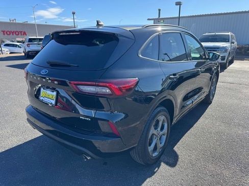 Used 2023 Ford Escape ST-Line w/ Tech Pack #1 image 3