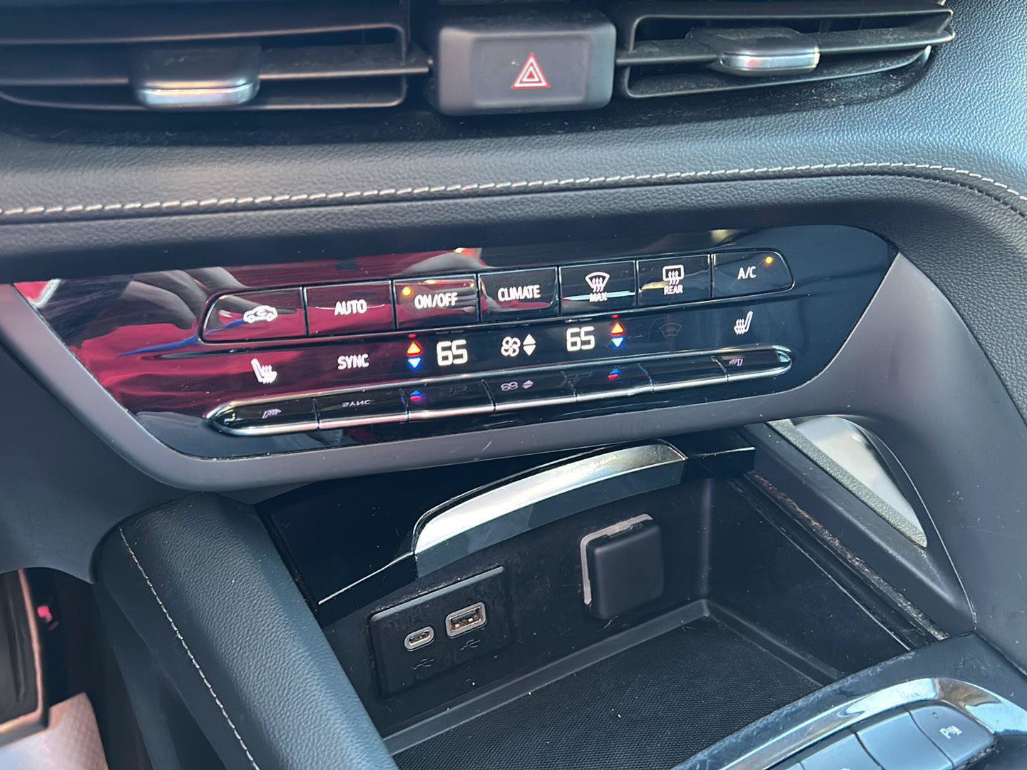 Used 2023 Buick Envision Essence w/ Sport Touring Package FWD image 13