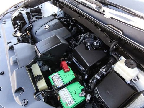 Used 2017 Toyota Highlander Limited w/ Carpet Mat Package image 67