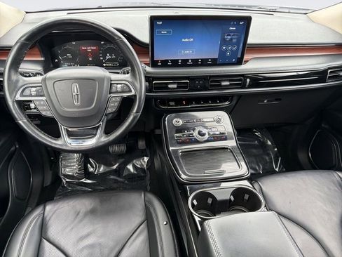 Used 2023 Lincoln Nautilus Reserve AWD/4WD image 7