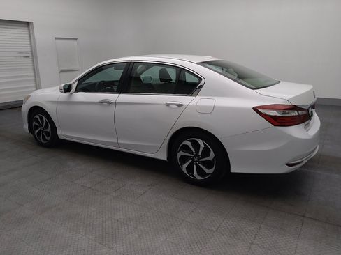 Used 2016 Honda Accord EX image 3