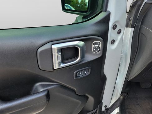 Used 2022 Jeep Wrangler Unlimited Sport image 8