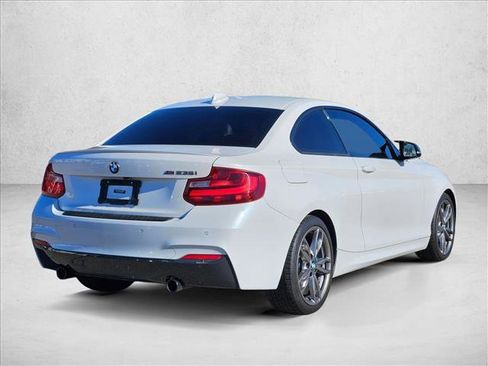 Used 2016 BMW M235i Coupe image 5