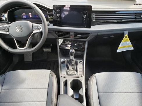 New 2025 Volkswagen Jetta SE image 8