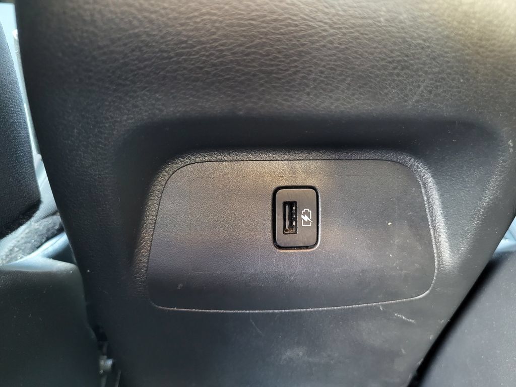 Used 2024 Nissan Sentra SV FWD image 14