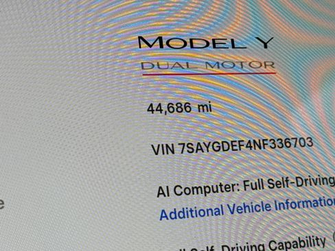 Used 2022 Tesla Model Y Performance AWD/4WD image 24