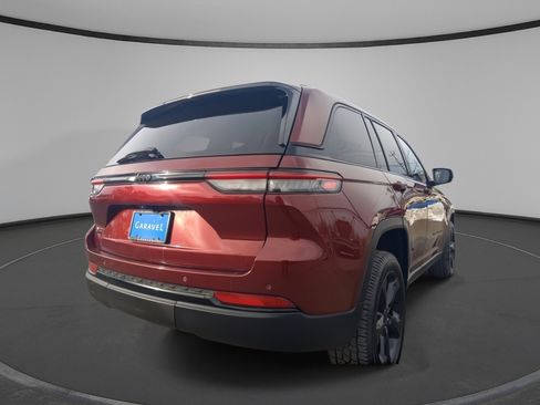 Used 2022 Jeep Grand Cherokee Altitude image 7