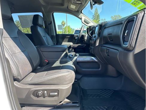 Used 2022 Chevrolet Silverado 1500 LTZ AWD/4WD image 11