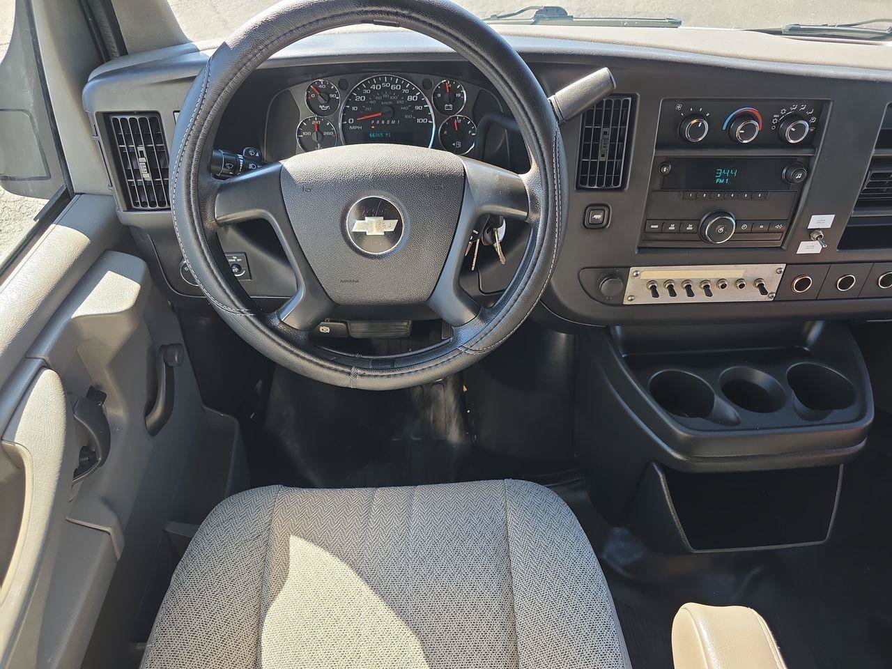 Used 2012 Chevrolet Express 3500 RWD image 6