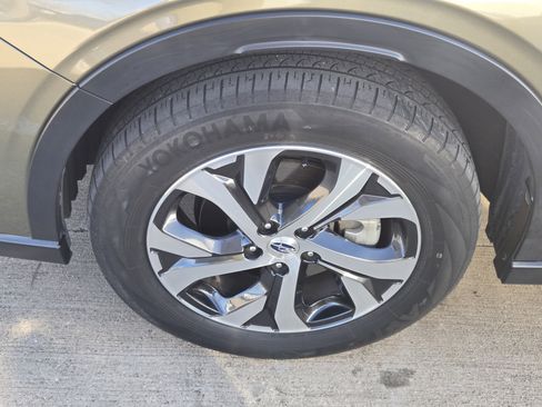 Used 2022 Subaru Outback Limited XT image 10