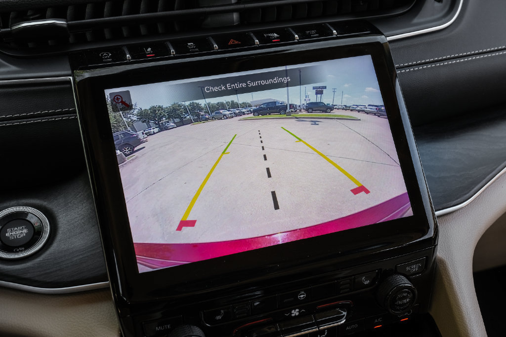 Used 2022 Jeep Grand Cherokee Limited RWD image 29