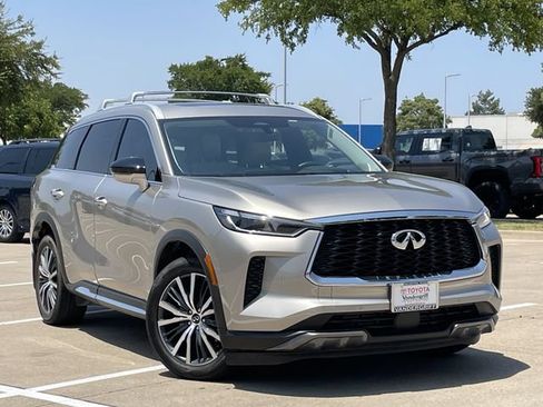 Used 2025 INFINITI QX60 Sensory w/ Vision Package AWD/4WD image 2