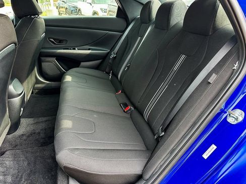 Used 2025 Hyundai Elantra Sport FWD image 20