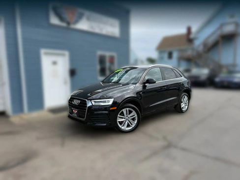 Used 2018 Audi Q3 2.0T Premium Plus w/ Premium Plus Package AWD/4WD image 1