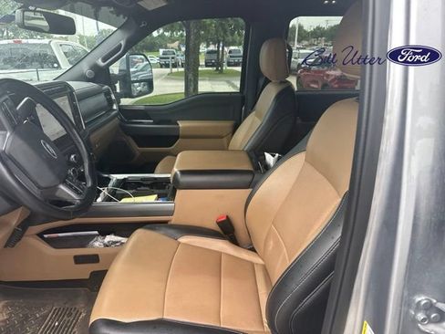 Used 2023 Ford F250 Lariat w/ Lariat Ultimate Package AWD/4WD image 5