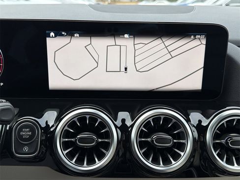 New 2026 Mercedes-Benz GLA 250 4MATIC image 30