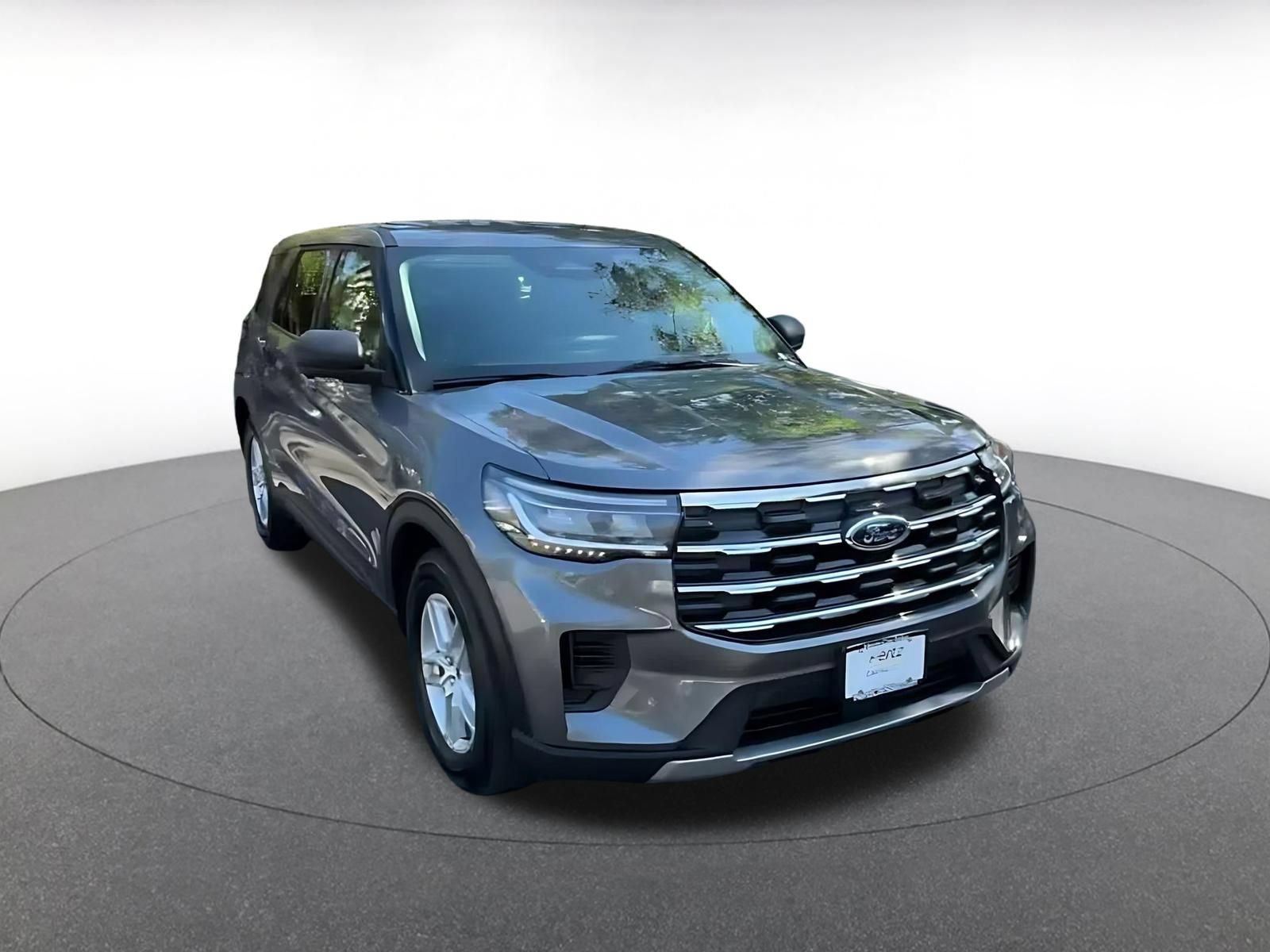 Used 2026 Ford Explorer Active RWD image 3