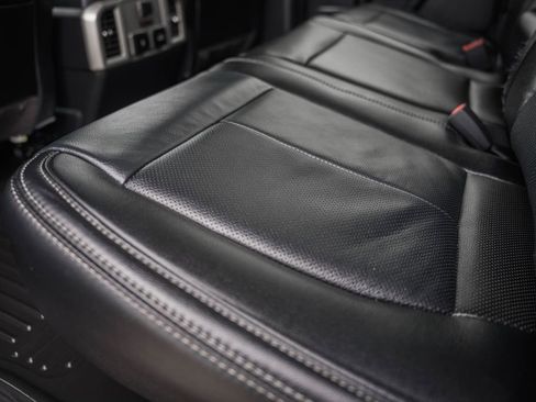 Used 2020 Ford F150 Lariat w/ Equipment Group 502A Luxury image 33