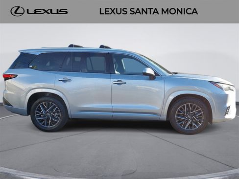 Used 2024 Lexus TX 350 FWD image 4