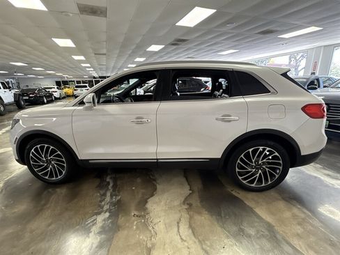 Used 2018 Lincoln MKX Select w/ Select Plus Package FWD image 4