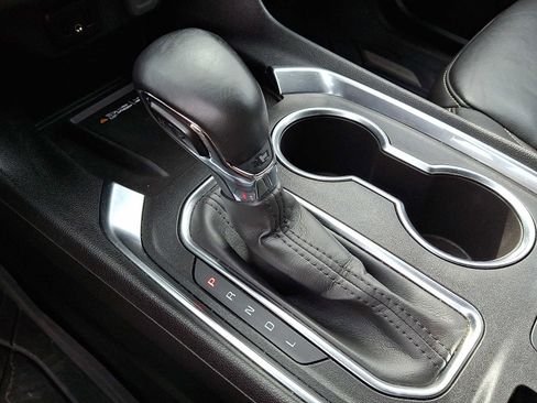 Used 2023 Chevrolet Traverse LT image 15