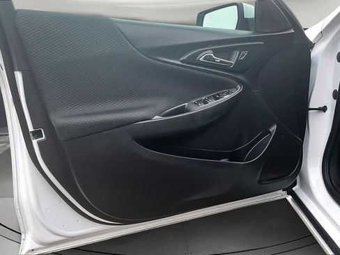 Used 2024 Chevrolet Malibu LT image 18