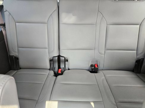 Used 2023 Chevrolet Tahoe LT w/ Luxury Package RWD image 29