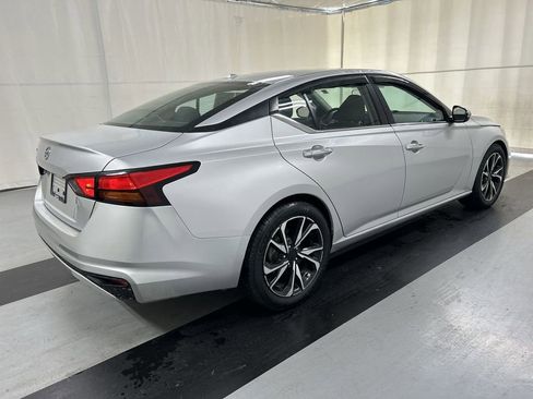 Used 2020 Nissan Altima 2.5 S FWD image 2