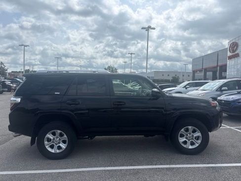 Used 2014 Toyota 4Runner SR5 w/ Convenience Package AWD/4WD image 6