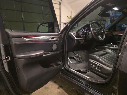 Used 2018 BMW X5 M w/ Executive Package AWD/4WD image 30