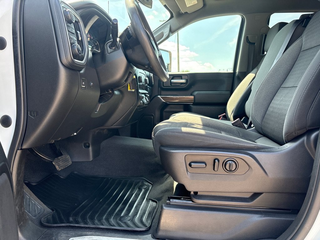 Used 2021 Chevrolet Silverado 2500 LT w/ Z71 Off-Road Package AWD/4WD image 17