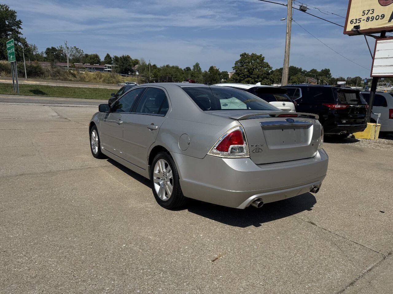 Used 2007 Ford Fusion SEL FWD image 7