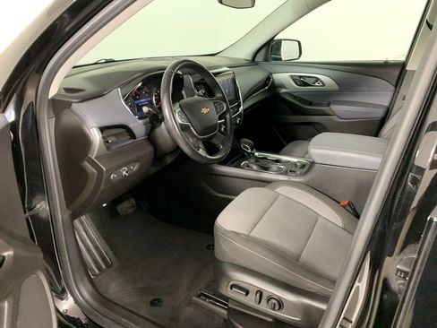 Used 2021 Chevrolet Traverse LT image 29