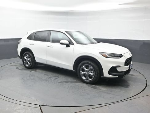 Certified 2026 Honda HR-V LX image 8